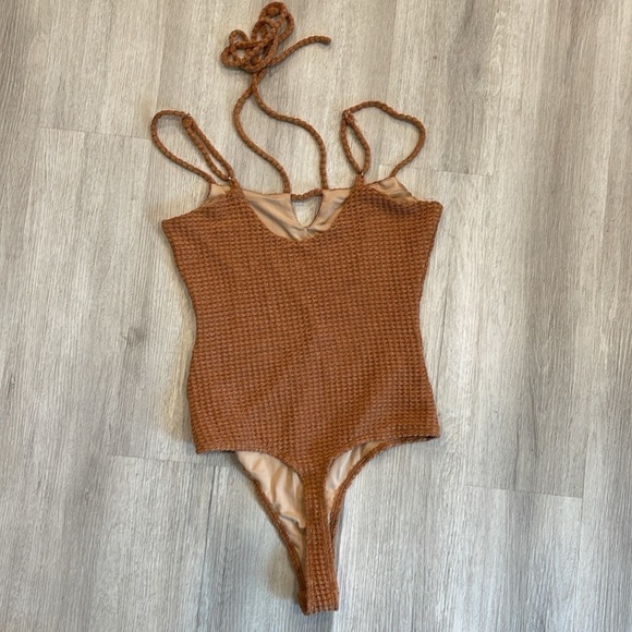 Lulus Brooklyn Girl Brown Knit Halter Bodysuit Size Small - Picture 5 of 8